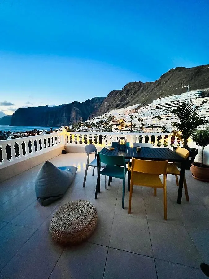 Luxury Penthouse With Breathtaking Views And Huge Private Terraces Διαμέρισμα Puerto de Santiago   Puerto de Santiago (Tenerife)