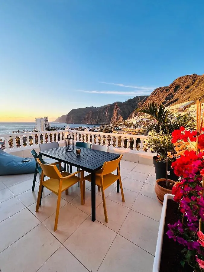 Luxury Penthouse With Breathtaking Views And Huge Private Terraces Apartment Puerto de Santiago