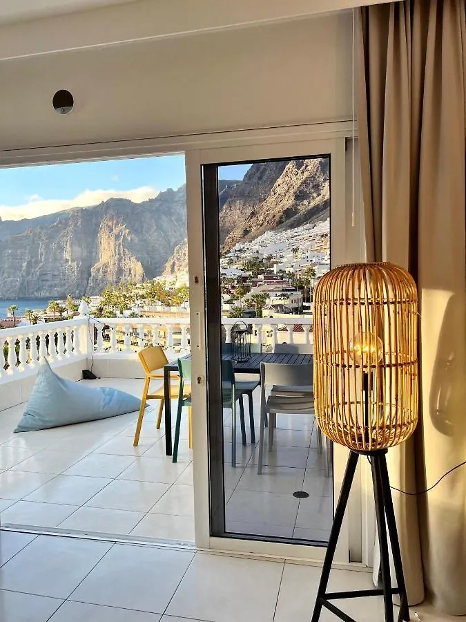 Luxury Penthouse With Breathtaking Views And Huge Private Terraces Apartment Puerto de Santiago   Puerto de Santiago (Tenerife)