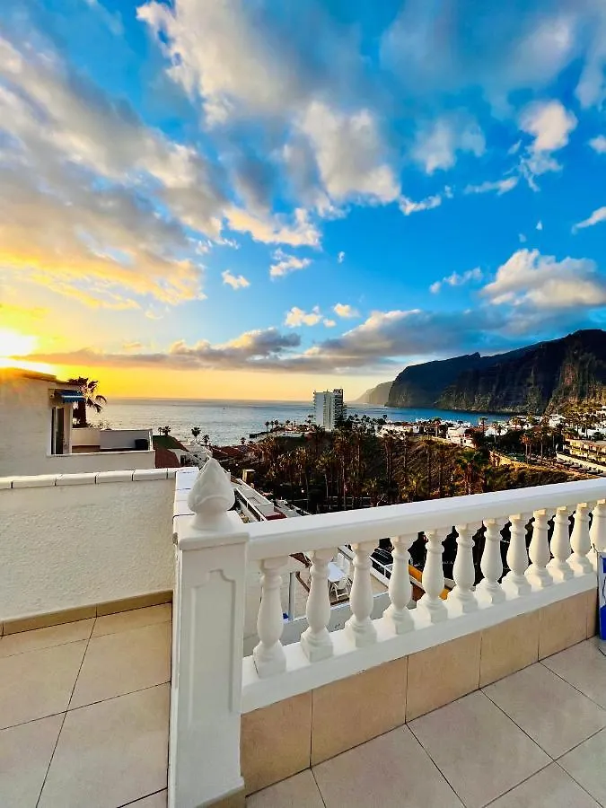 Luxury Penthouse With Breathtaking Views And Huge Private Terraces Apartment Puerto de Santiago  Spain